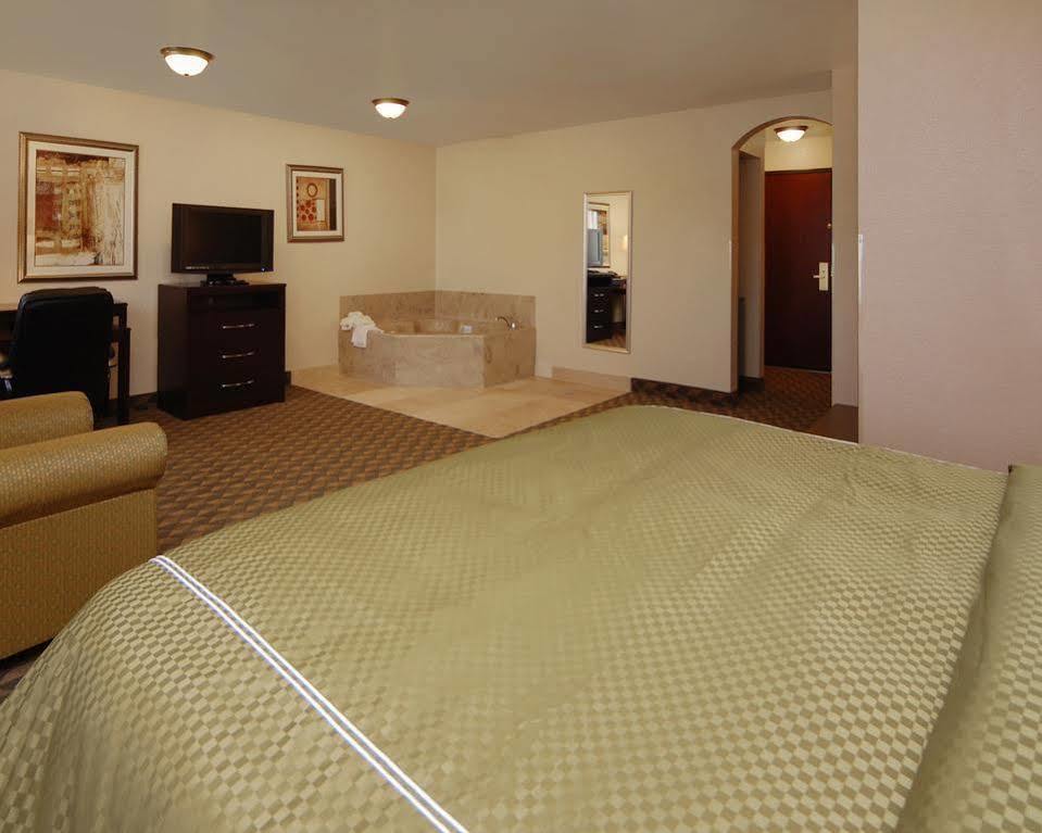 Comfort Suites Benbrook Dış mekan fotoğraf